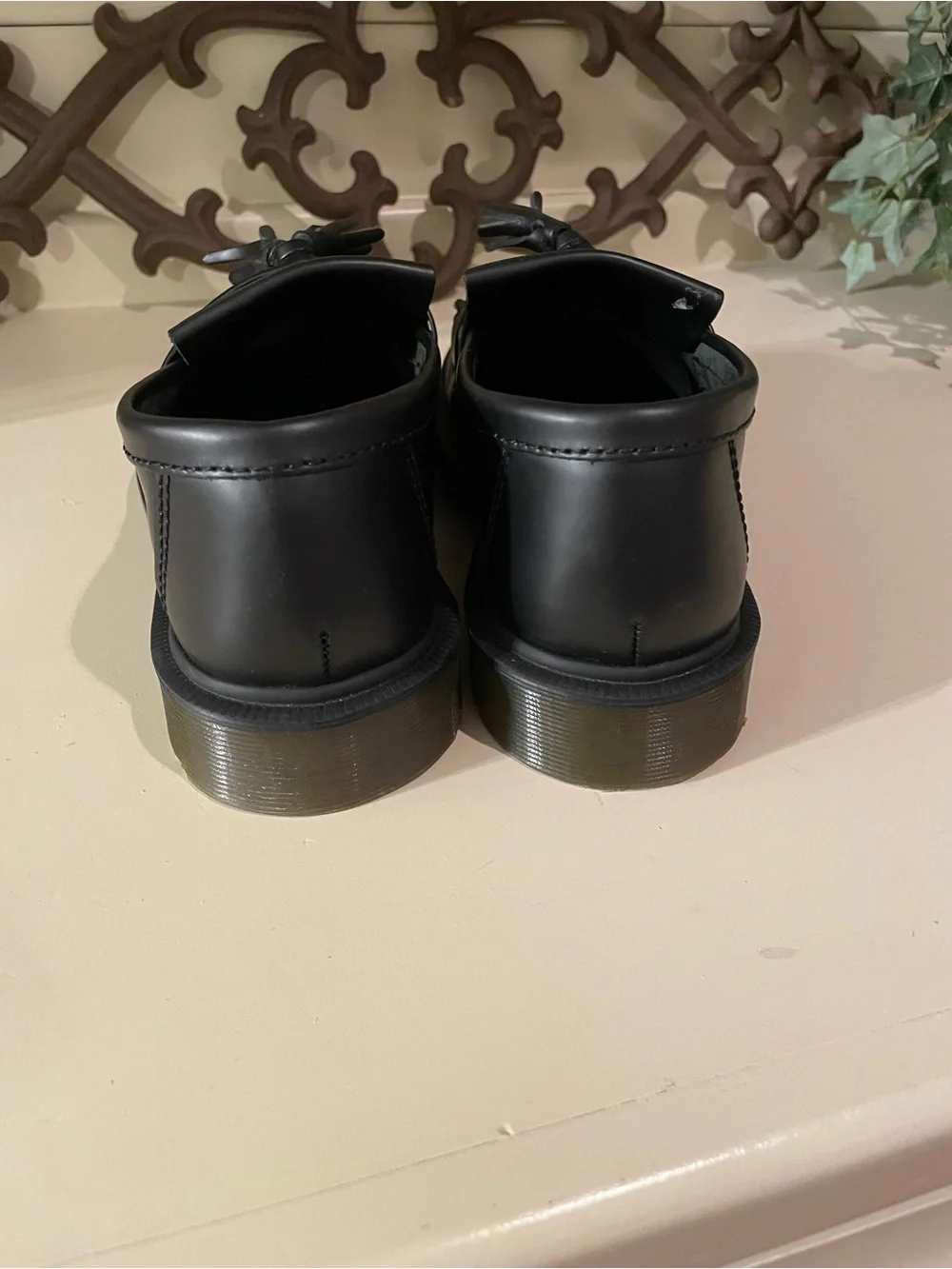 Dr. Martens Adrian Smooth Leather Tassel Loafers All Black Size M 6/W 7 NWOB